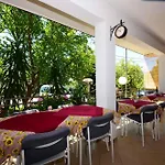 Appartamento In Starigrad-paklenica 6819 *